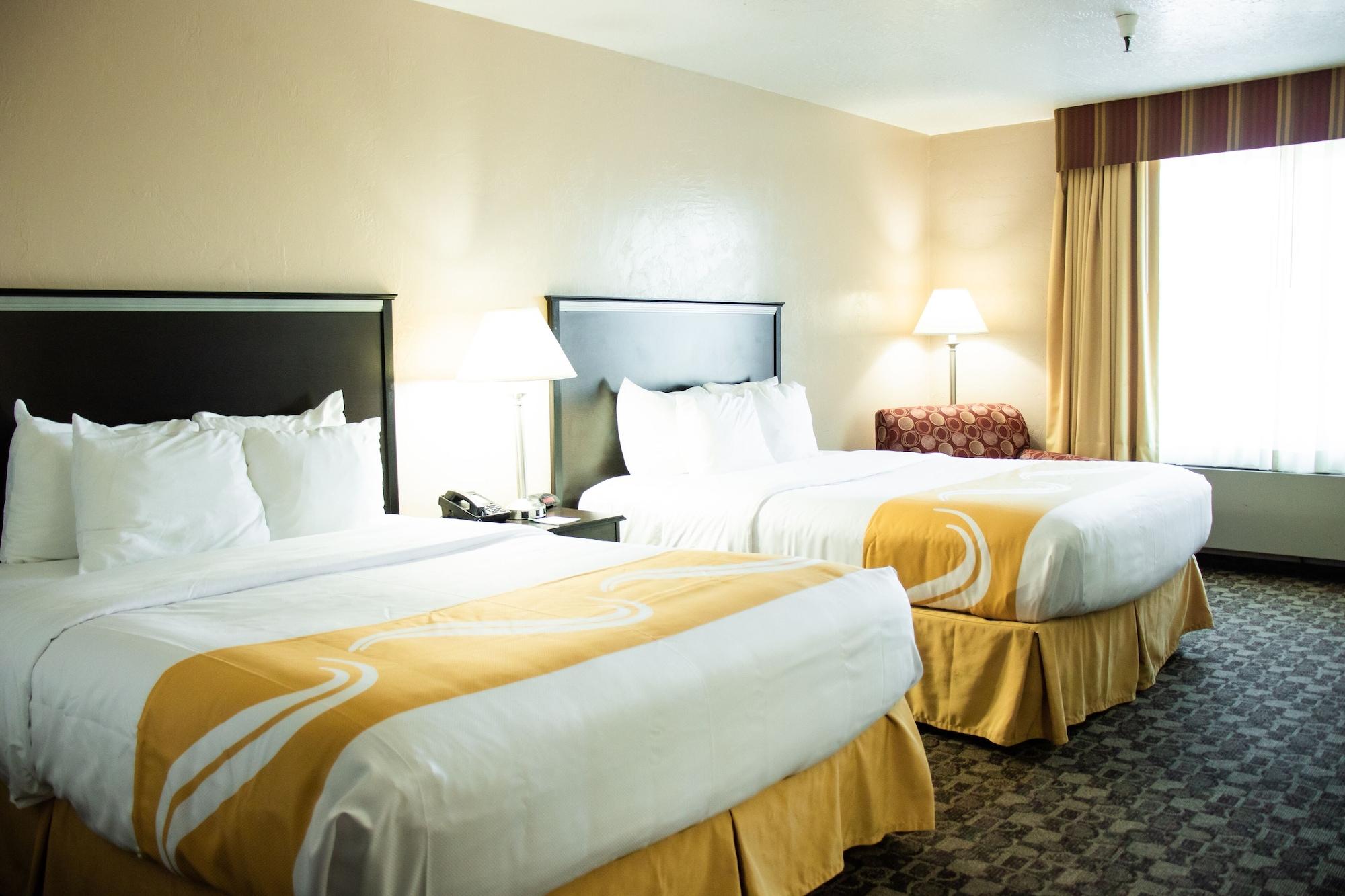 Quality Inn Vernal Near Dinosaur National Monument Exterior photo